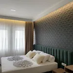 Ξενοδοχείο Nest 4*