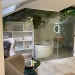 Nest Μπιέλινα