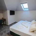 Nest Ξενοδοχείο