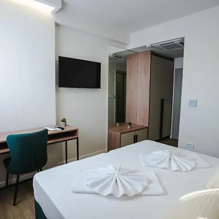 Nest Hotel 4*