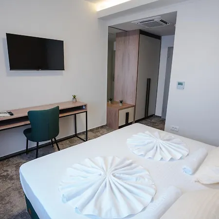 Hotel Nest 4*